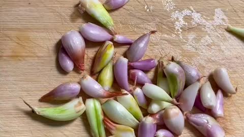 Chopped shallots