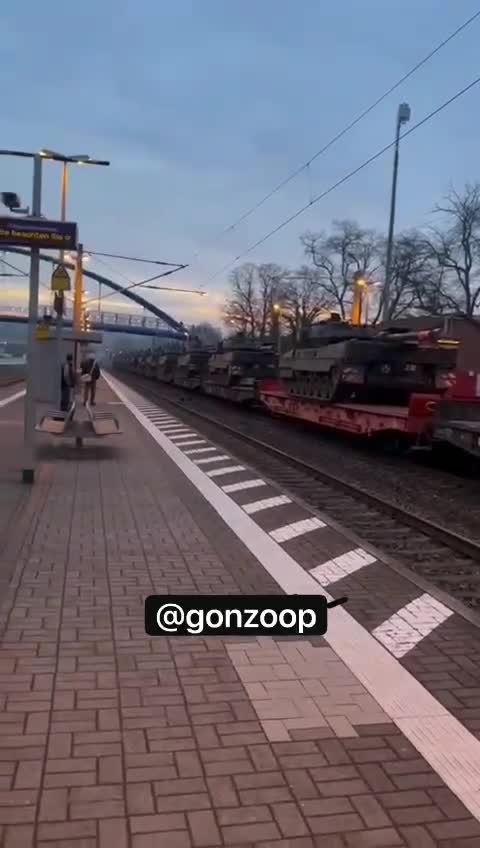 Ukraine War - German tanks are heading east.