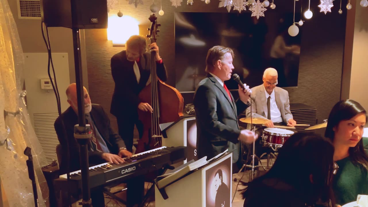 Have Yourself a Merry Little Christmas - Chicago Crooner Frank Lamphere & Jazz Trio