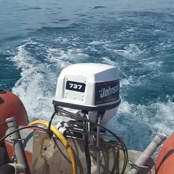 737 motore marino marshal 60m va a 40nodi