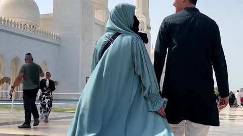 Nepali and Pakistani girl love each other explore in Dubai