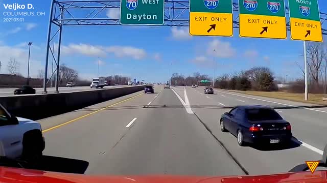 Columbus Ohio Distracted driver 2021.03.01 — COLUMBUS, OH
