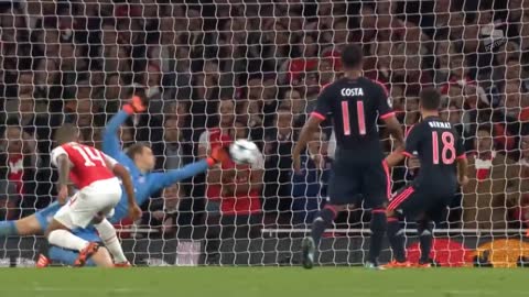 33 Super Saves
