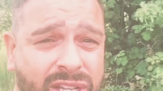 Man Spreads Encouraging Message on Mental Health