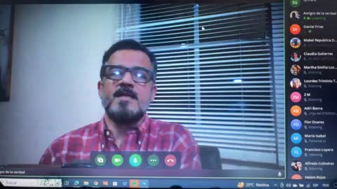 Dr Fredy Portillo y los integrantes de Amigos de la Verdad