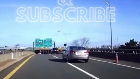 Learn how to merge| in hurry| champ| dash cam| funny| #shorts