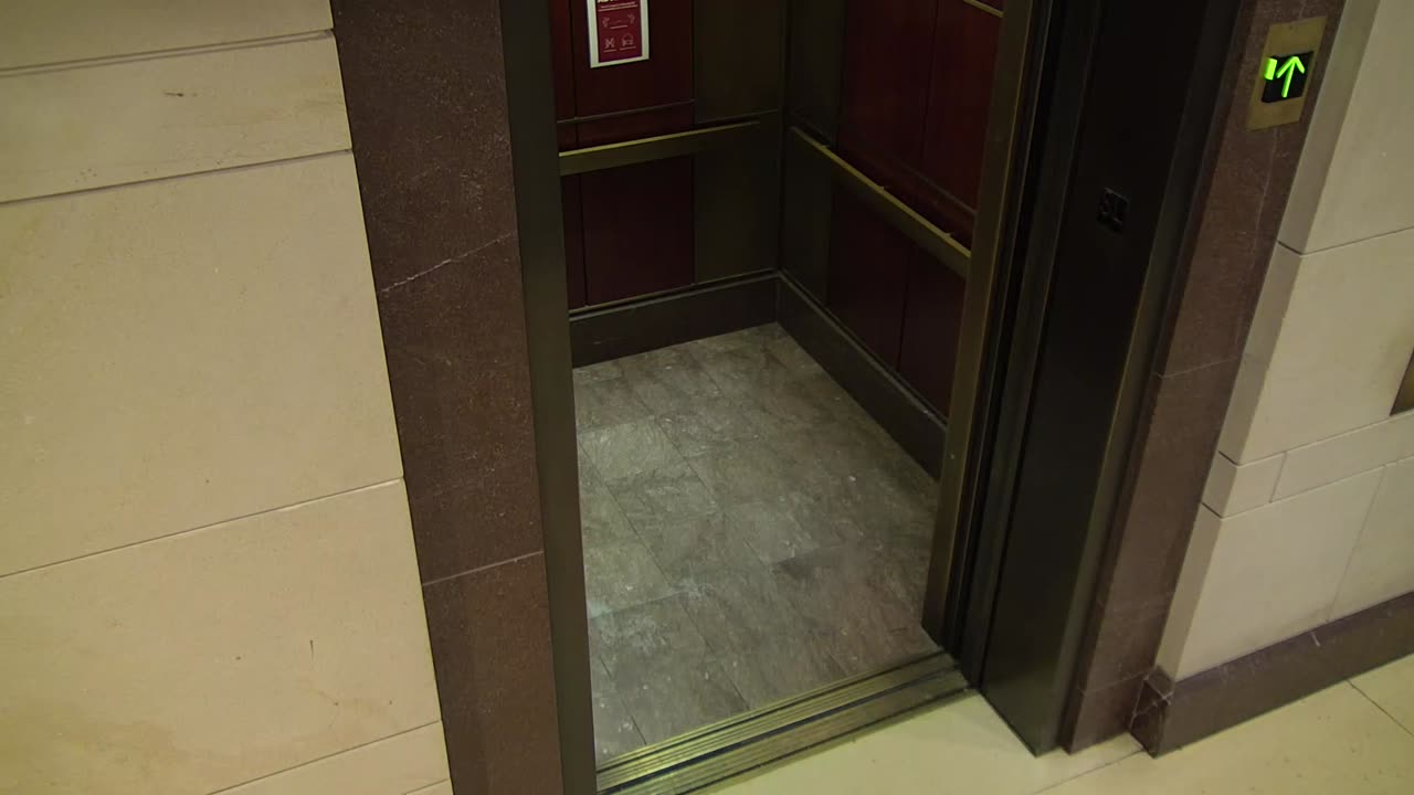 7026CVCSLElevatorLobbyAtriumSVC312_2021-01-06_23h00min01s257ms.mp4