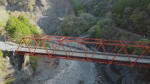 A bridge in Japan with the Drone /SUBINDO O DRONE EM UMA PONTE NO JAPÃO