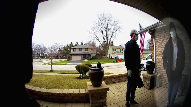 ROBBERS FORCE ENTRY WHEN HOMEOWNER OPENS DOOR