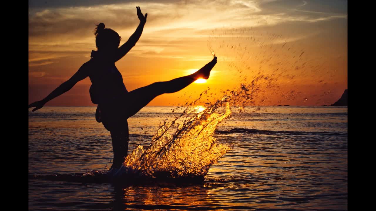 Relaxation Station - Beautiful Relaxing Music for Stress Relief • Meditation Music