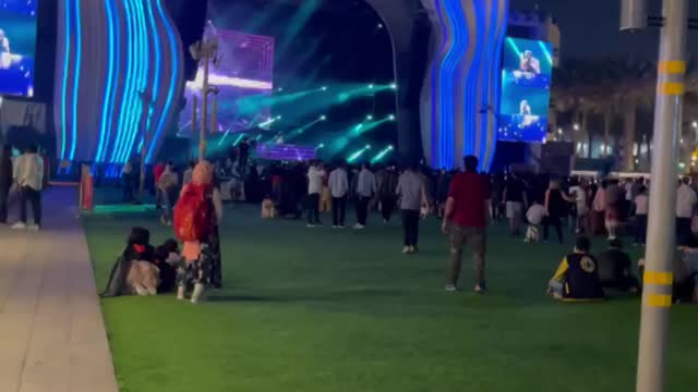 Dubai Expo 2020 walk