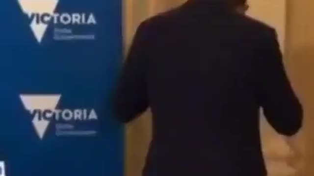 Is premier of Victoria Dan Andrews sniffing cocaine immediately before a press conference?