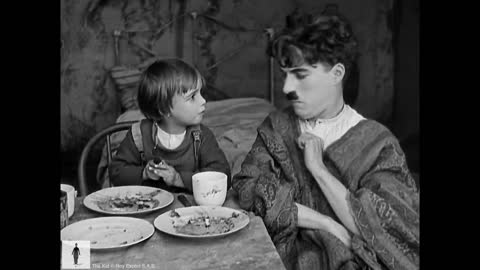 Charlie Chaplin The_Kid_-_Pancake😂😂