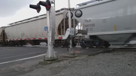 BNSF mixed freight train in Kent, WA on 2/5/2021