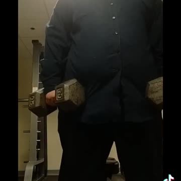 Lazy Exercises Tutorial: Dumbbell Bench Squat