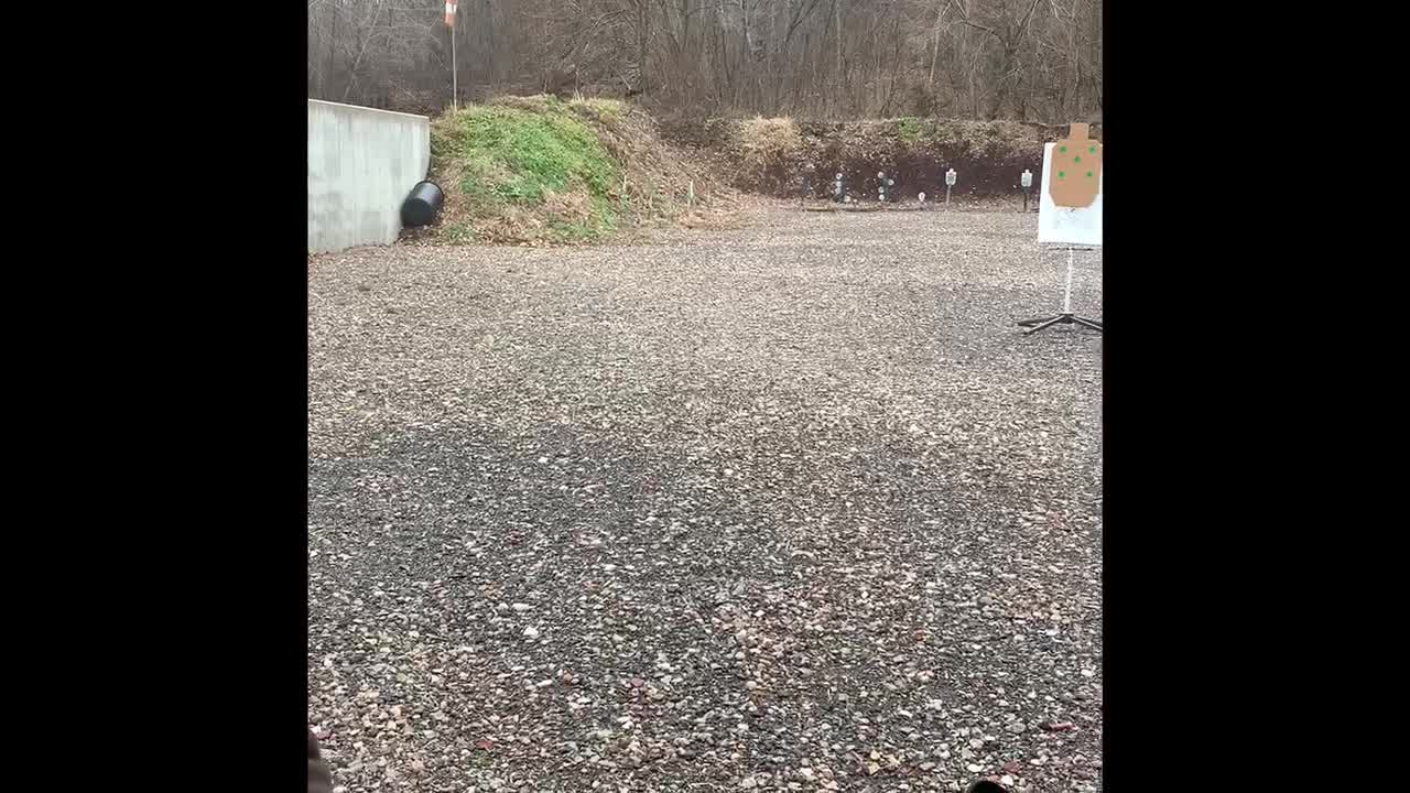 Pop shooting my 357 Blk Hawk