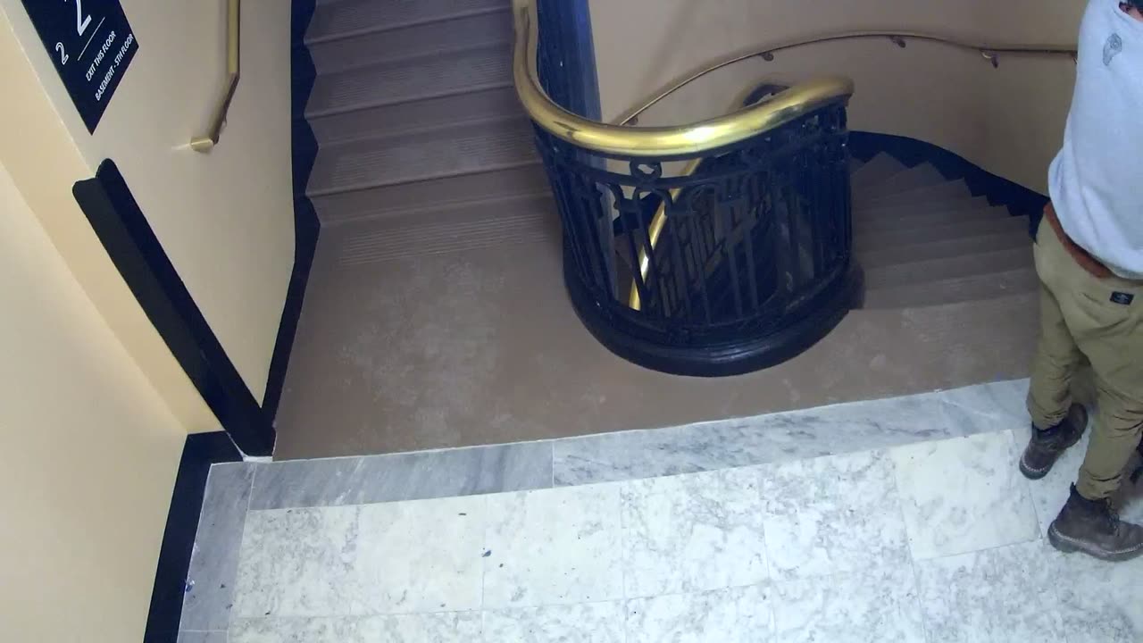 3489CHOB02Stair3_2021-01-06_10h20min01s453ms.mp4