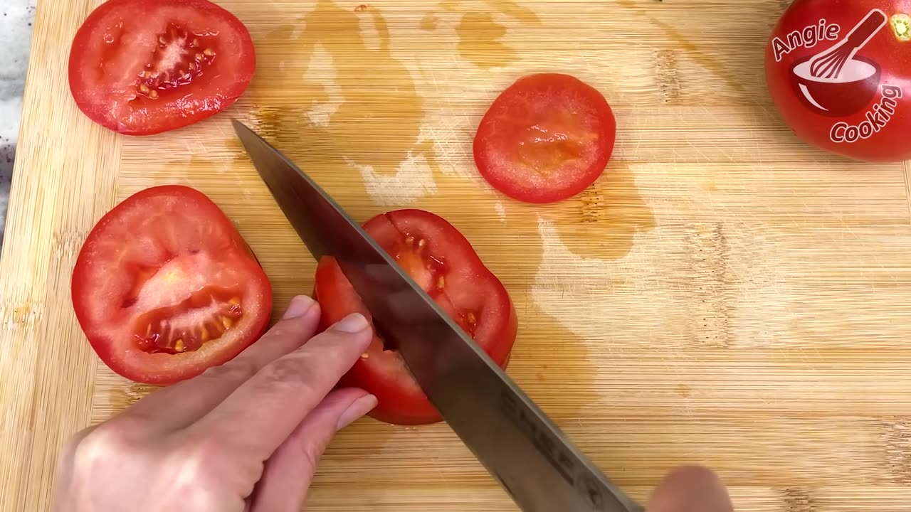 This Italian style tomato and cucumber salad will make your day!