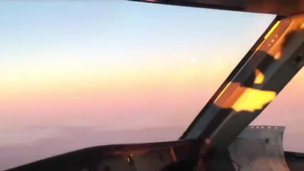 3 Pilots film sun and moon proving FLAT EARTH