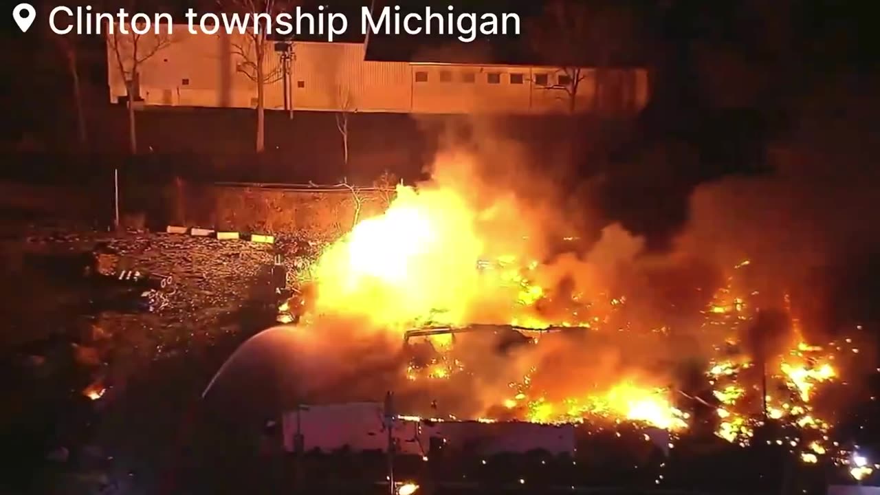 🚨BREAKING: Massive explosions and fires in Clinton Township | Michigan