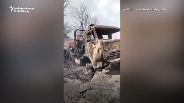 Ukrainian Man Films Devastation In His Town After Russian Military Column Destroyed