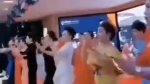 20220703 到中國就業，必被訓練成狼性！