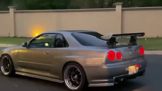 Skyline R34 Saturday Night Fire 😍