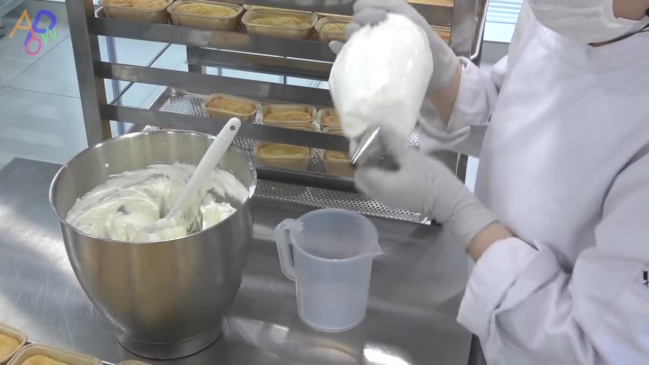Process Of Making Ketogenic Whipped Cream Castella Without Sugar And Flour