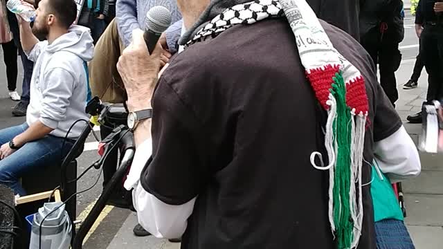 Eric Levy at Julian Assange March