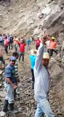 Por sus propios medios, comunidad de García Rovira habilitó la vía a Málaga para vehículo pequeño