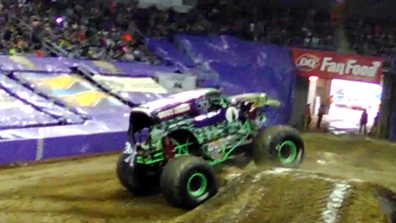 monster truck grave digger