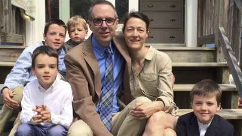 12868-001 JÉSUS, À LA PRIÈRE DE SA MÈRE, FAIT AUJOURD’HUI DES MIRACLES !