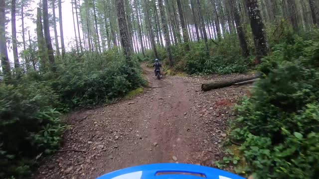 Dirt Biking a muddy, puddle filled Tahuya