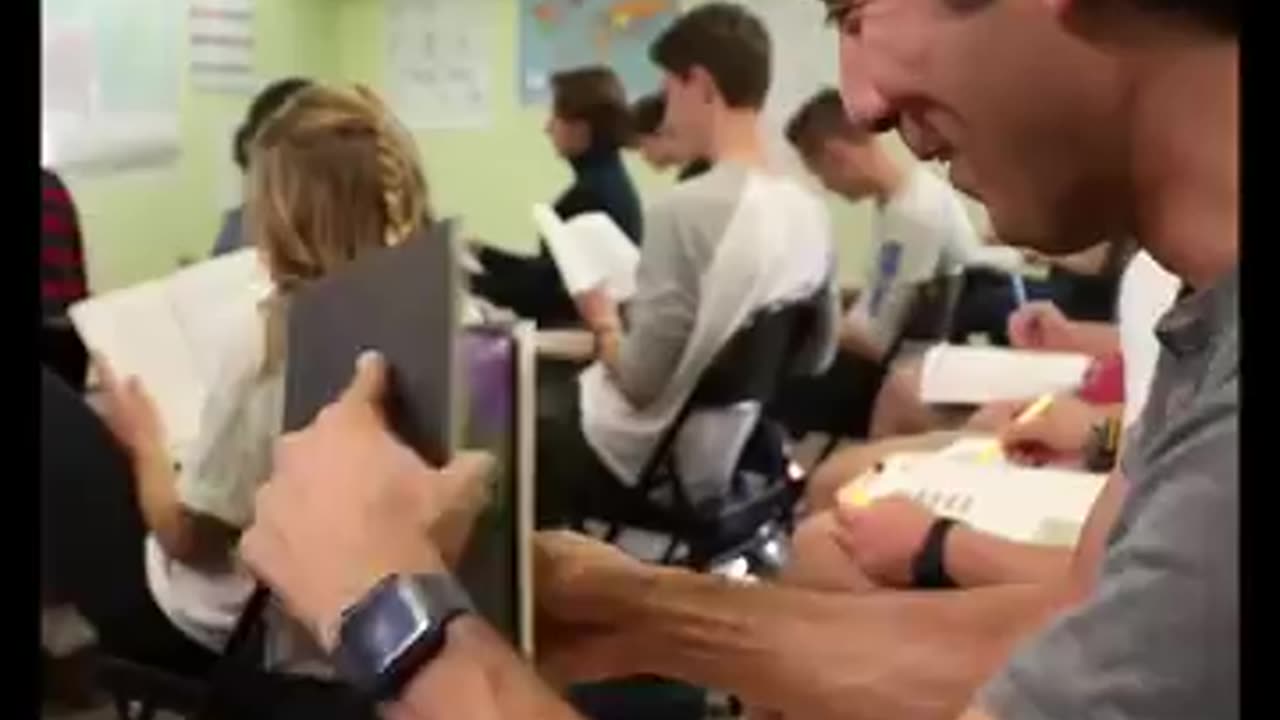 Why you should never play video games in class #shorts.mp4