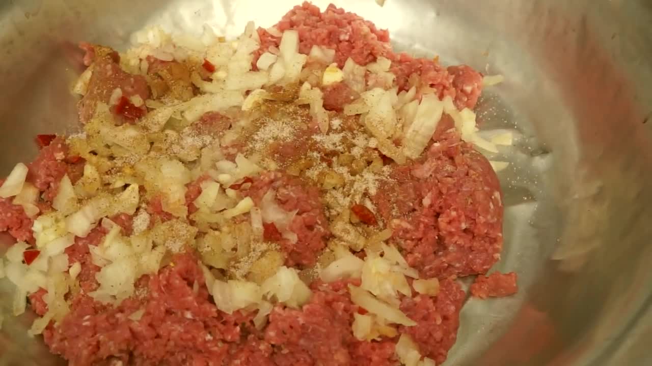 Easy ground beef medallion recipe