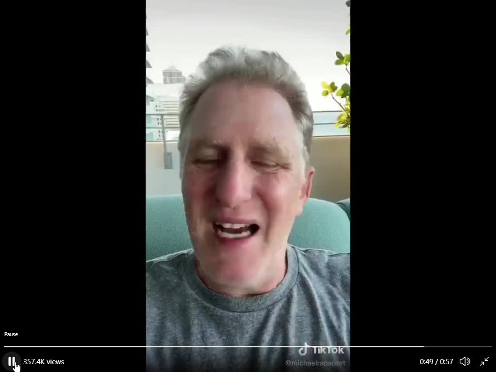 Idiot lib actor, Michael Rapaport, finally realizes the government kind of sucks.