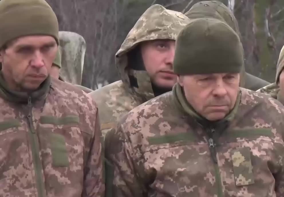 🇺🇦 Ukraine – Donetsk: Captured Ukrainian soldiers were taken to “the Avenue of Angels”