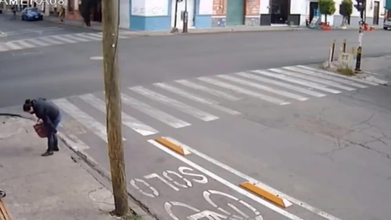 In Mexico, he saw everyone fall because of an industrial bump