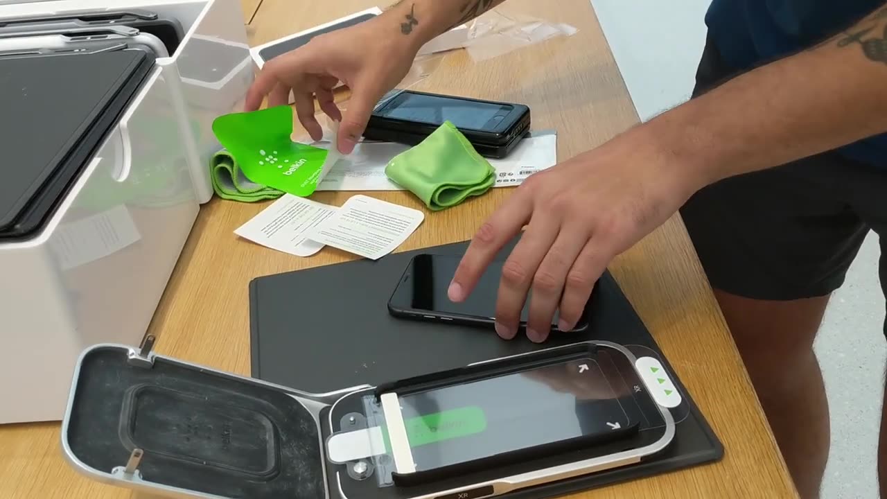 Apple iPhone Screen Protector Machine - NO Bubbles!