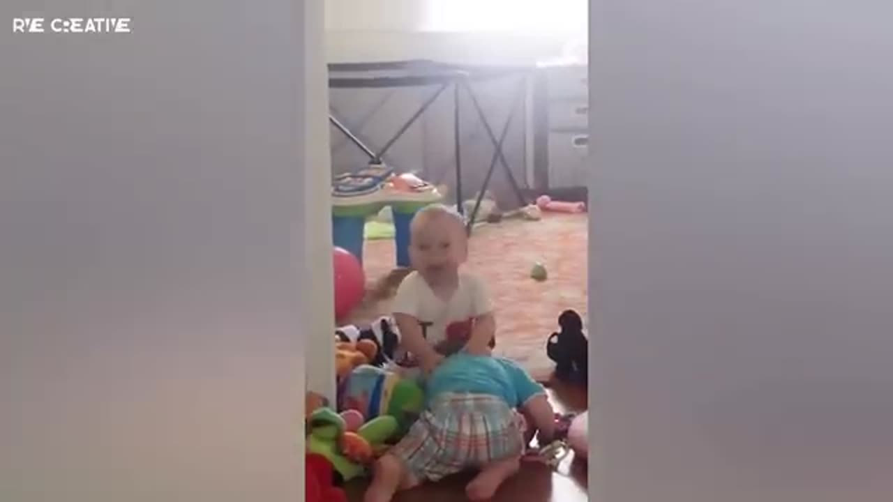 Cute Twins Babies Fighting | Funny Baby Video's