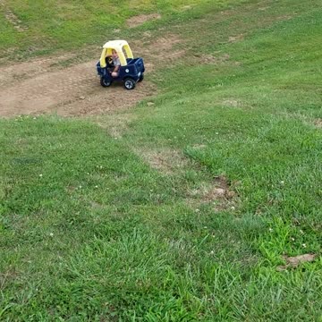 Child Barely Survives Getting Destroyed In Unbelievable Downhill Car Accident