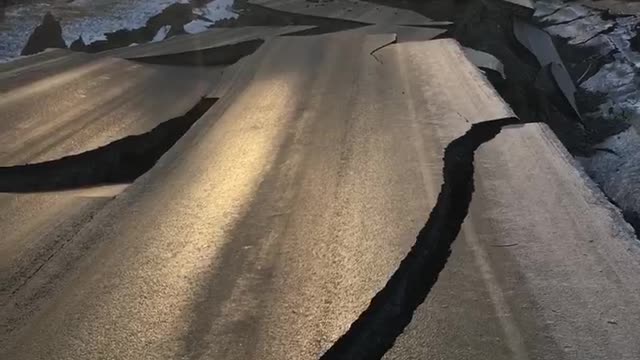 Insane 7.0 Alaskan Earthquake 2018