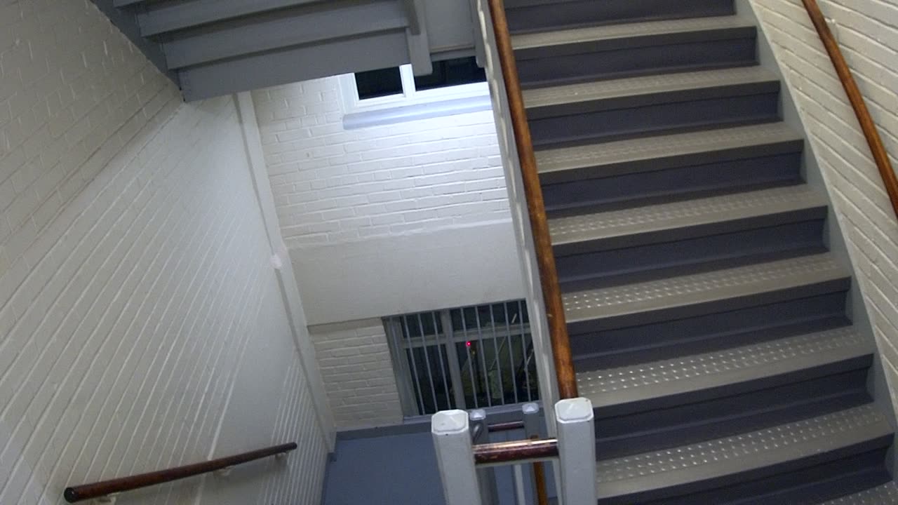 3895FHOB05Stair7_2021-01-05_21h38min50s170ms.mp4
