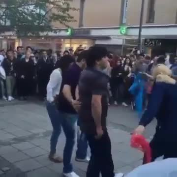 Kurdish traditional dance - Kurdish Dance