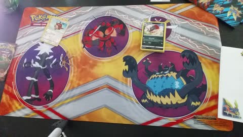 Zacian and Zamazenta collectors chest