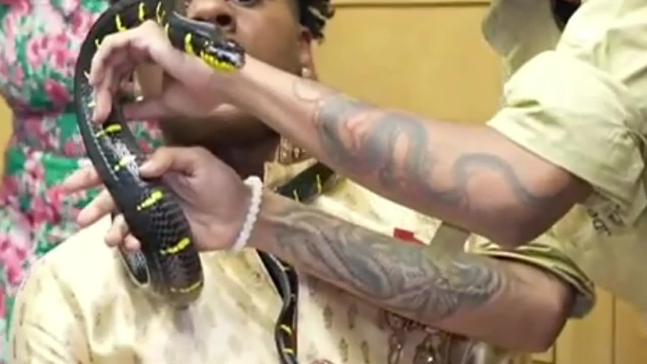 iShowspeed shaken up by snake's attack๐คฃ๐คฃ๐คฃ๐๐๐๐ฎ๐ฎ๐ฎ#ishowspeed #funny #comedy #trending #speed
