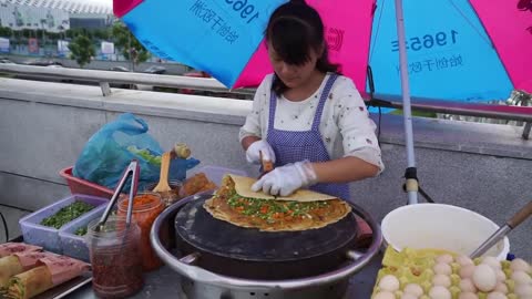 Chinese Crepe Vendor in Shenzhen