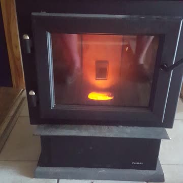 PS 35 pellet stove