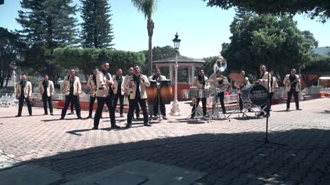 Banda El Pueblito - El o Yo (Video Musical) La Tambora Mas Grande De Jalisco