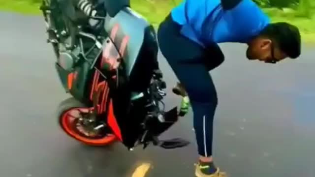 Bike race accident sad😟 moments😡MOOD OFF BIKE RACING WHATSAPP//STUNTS